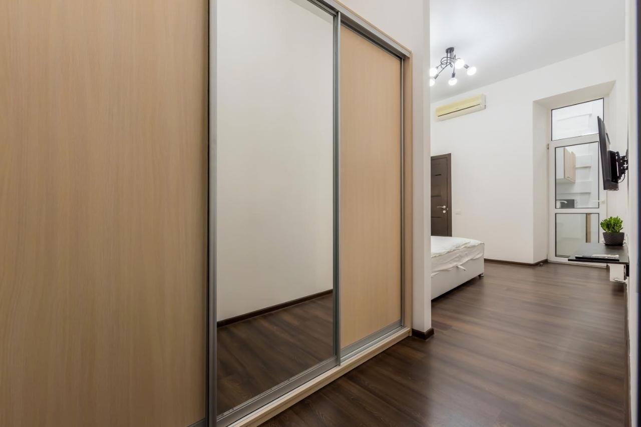 קייב Rv Old City Apartment Velyka Vasylkivska 28,Self Check-In 24Х7 מראה חיצוני תמונה